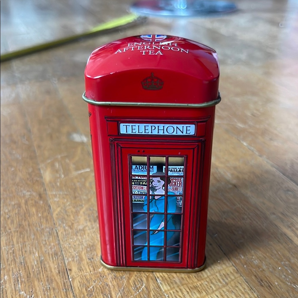 Red Telephone Booth Tea Tin from England - Picture 3 of 8